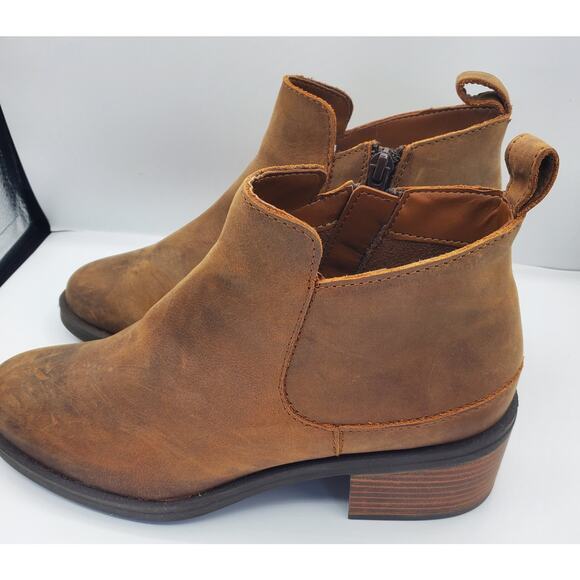 Clarks Womens Memi Zip Leather Bootie - Dark Tan, Size 7M EUC Scuffed